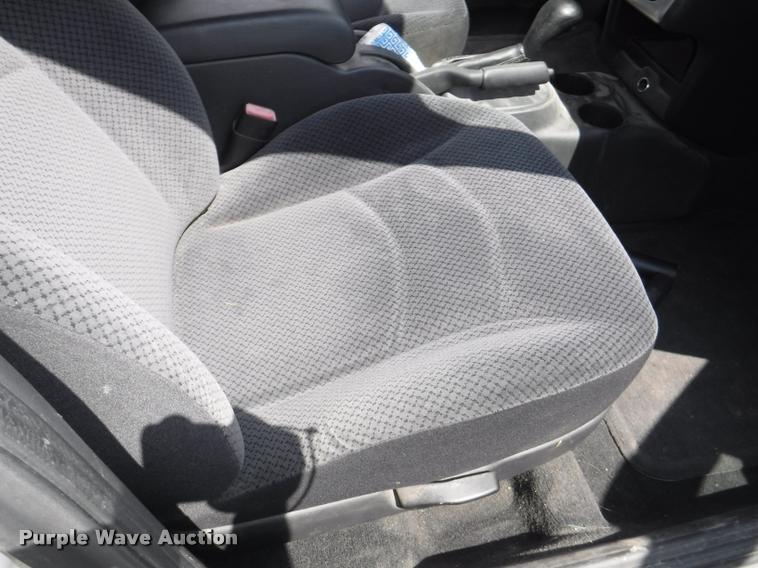 image for item K5932 2005 Chrysler Sebring Touring