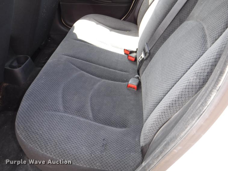 image for item K5933 2006 Dodge Stratus SXT