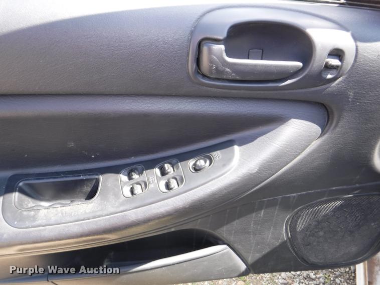 image for item K5933 2006 Dodge Stratus SXT