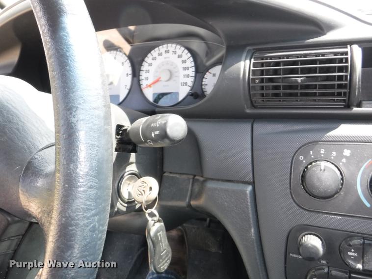 image for item K5933 2006 Dodge Stratus SXT