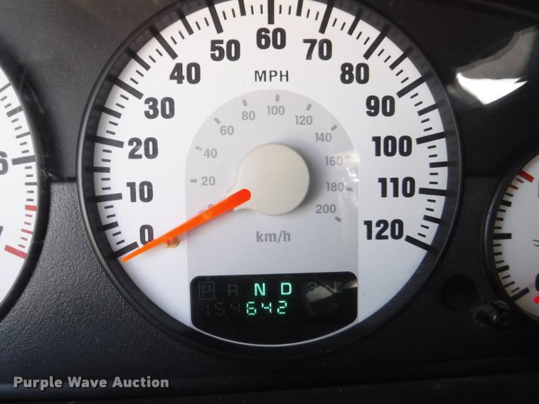 image for item K5933 2006 Dodge Stratus SXT