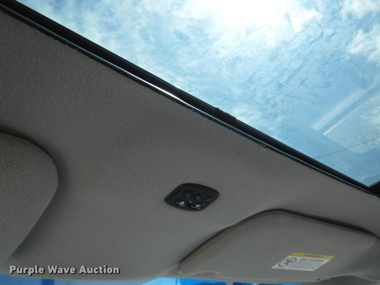 image for item K5933 2006 Dodge Stratus SXT