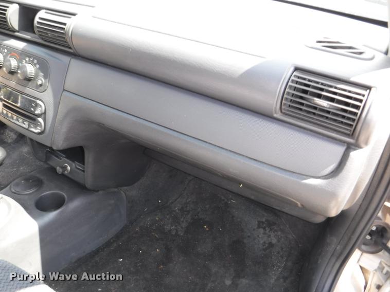 image for item K5933 2006 Dodge Stratus SXT