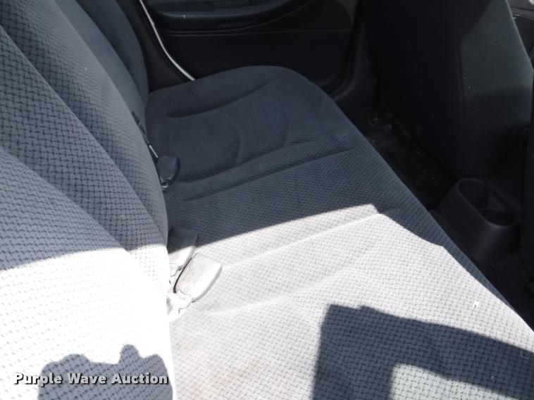 image for item K5933 2006 Dodge Stratus SXT