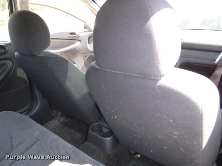 image for item K5933 2006 Dodge Stratus SXT