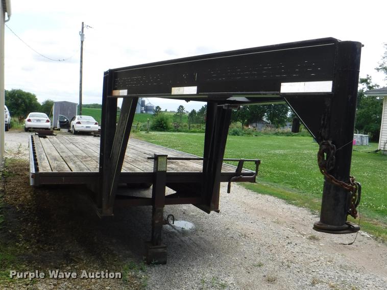 image for item K5942 1995 Titan equipment trailer