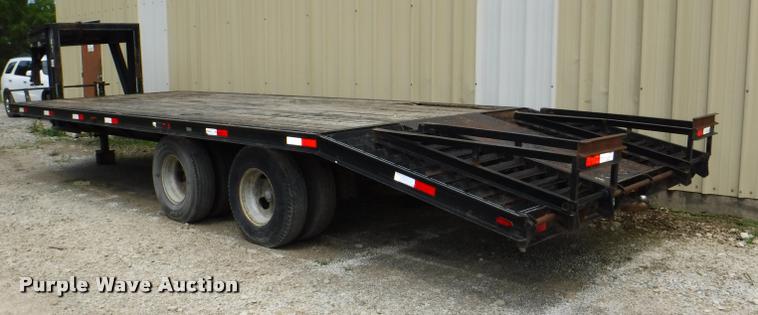 image for item K5942 1995 Titan equipment trailer