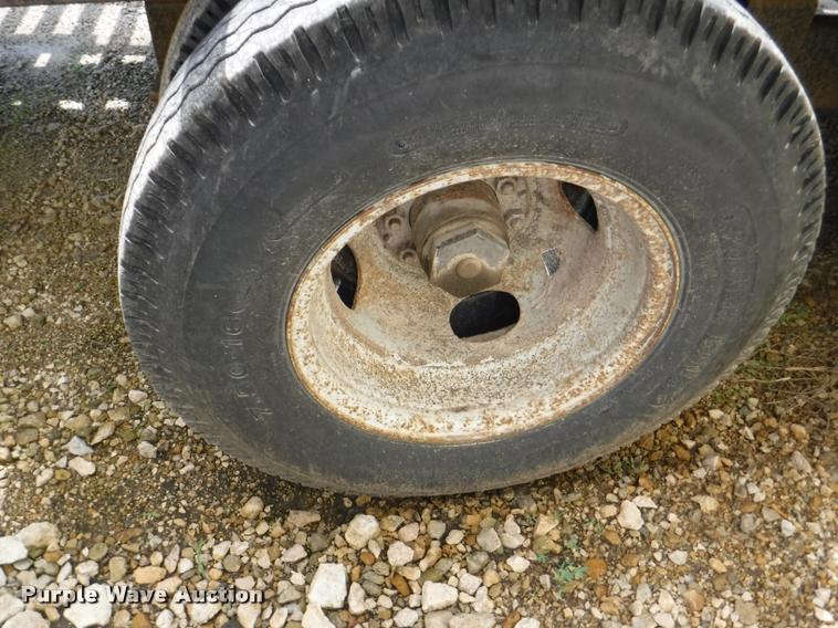 image for item K5942 1995 Titan equipment trailer