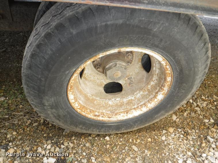 image for item K5942 1995 Titan equipment trailer