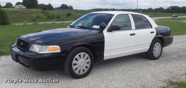 image for item K7581 2008 Ford Crown Victoria Police Interceptor