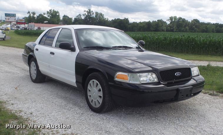 image for item K7581 2008 Ford Crown Victoria Police Interceptor