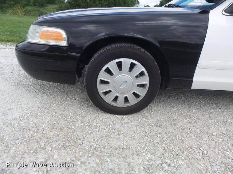 image for item K7581 2008 Ford Crown Victoria Police Interceptor
