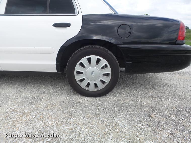 image for item K7581 2008 Ford Crown Victoria Police Interceptor