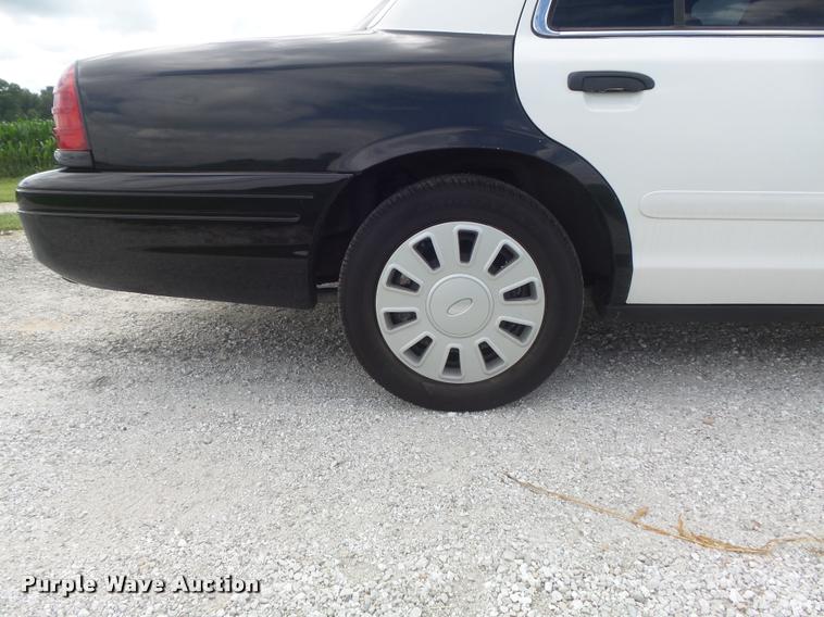 image for item K7581 2008 Ford Crown Victoria Police Interceptor