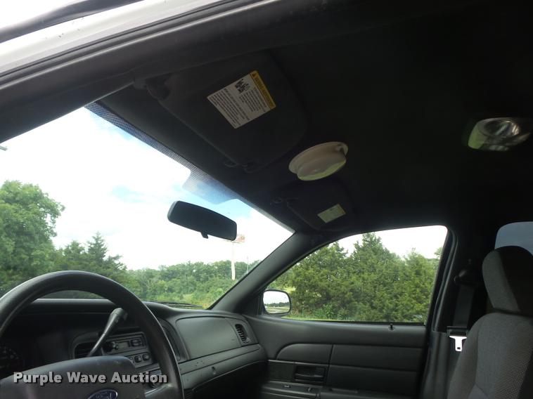 image for item K7581 2008 Ford Crown Victoria Police Interceptor