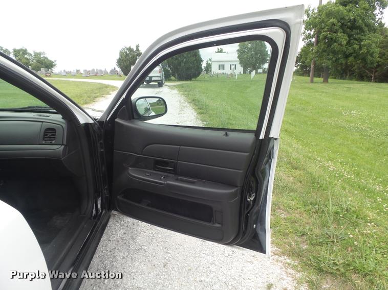 image for item K7581 2008 Ford Crown Victoria Police Interceptor