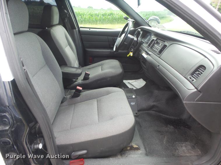image for item K7581 2008 Ford Crown Victoria Police Interceptor