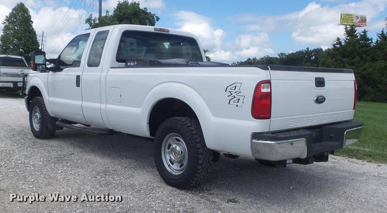 image for item K7582 2014 Ford F250 Super Duty XL pickup truck