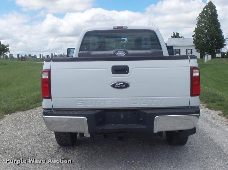 image for item K7582 2014 Ford F250 Super Duty XL pickup truck