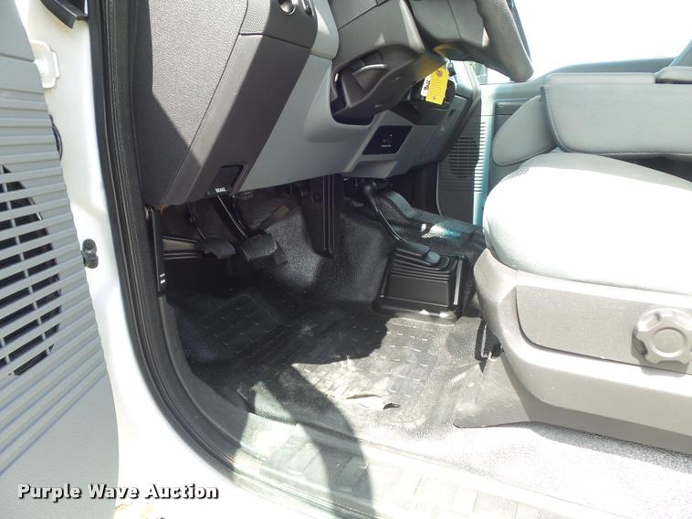 image for item K7582 2014 Ford F250 Super Duty XL pickup truck