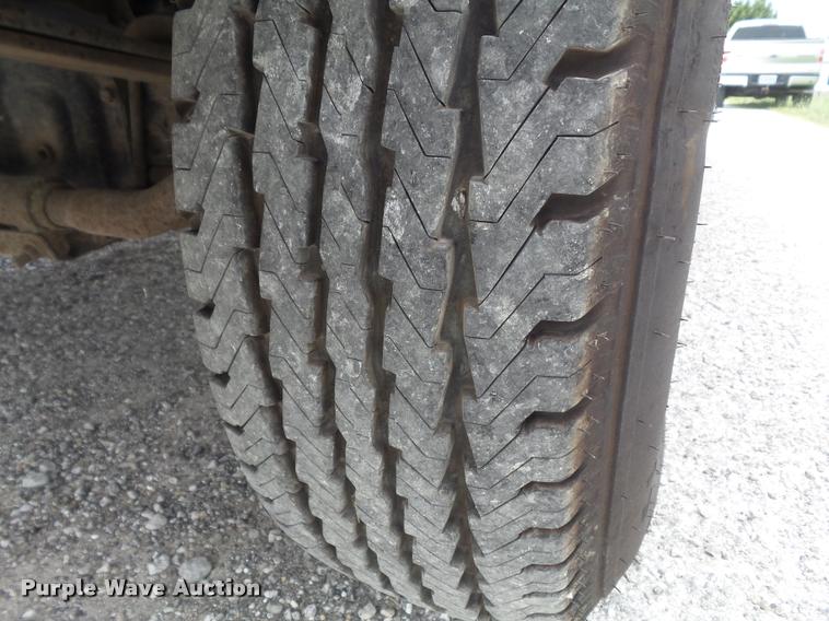 image for item K7585 2003 Ford F250 XLT Super Duty SuperCab pickup truck