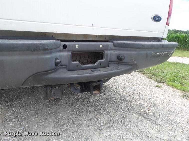 image for item K7585 2003 Ford F250 XLT Super Duty SuperCab pickup truck