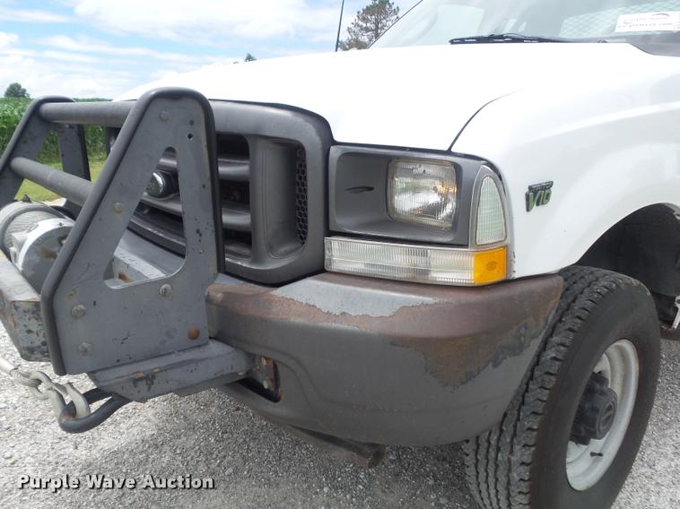 image for item K7585 2003 Ford F250 XLT Super Duty SuperCab pickup truck