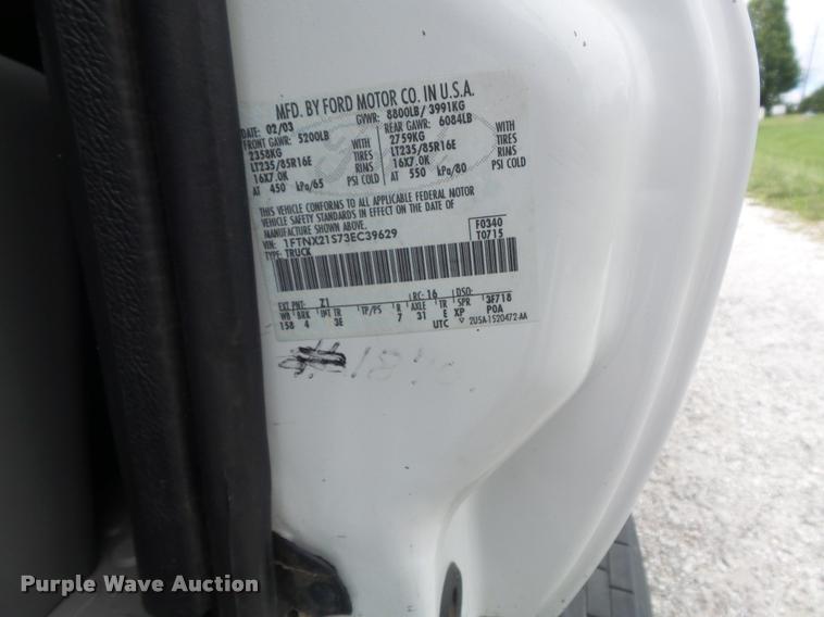 image for item K7585 2003 Ford F250 XLT Super Duty SuperCab pickup truck