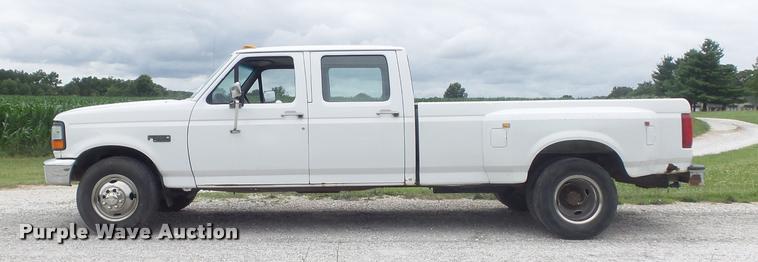 image for item K7587 1997 Ford F350 XL Crew Cab pickup truck