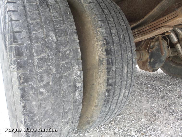 image for item K7587 1997 Ford F350 XL Crew Cab pickup truck