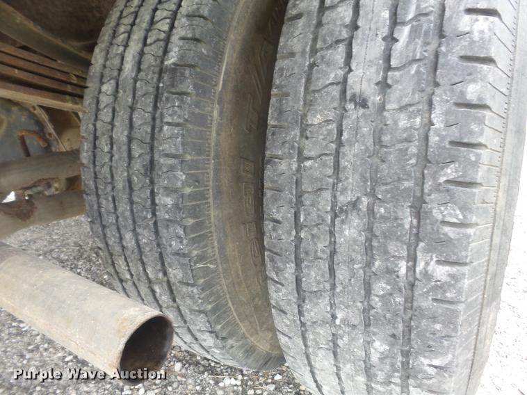 image for item K7587 1997 Ford F350 XL Crew Cab pickup truck