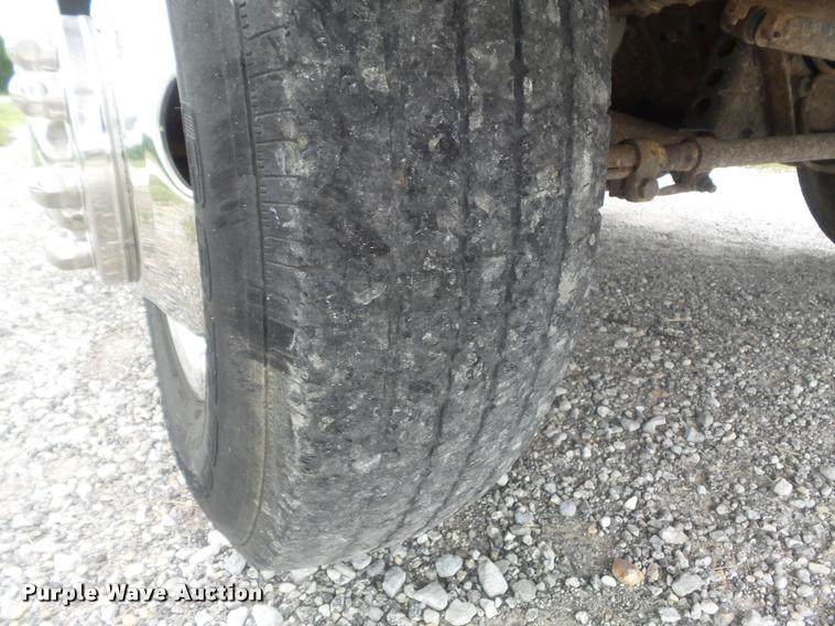 image for item K7587 1997 Ford F350 XL Crew Cab pickup truck