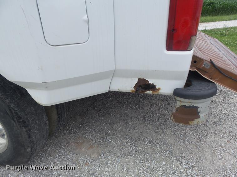 image for item K7587 1997 Ford F350 XL Crew Cab pickup truck