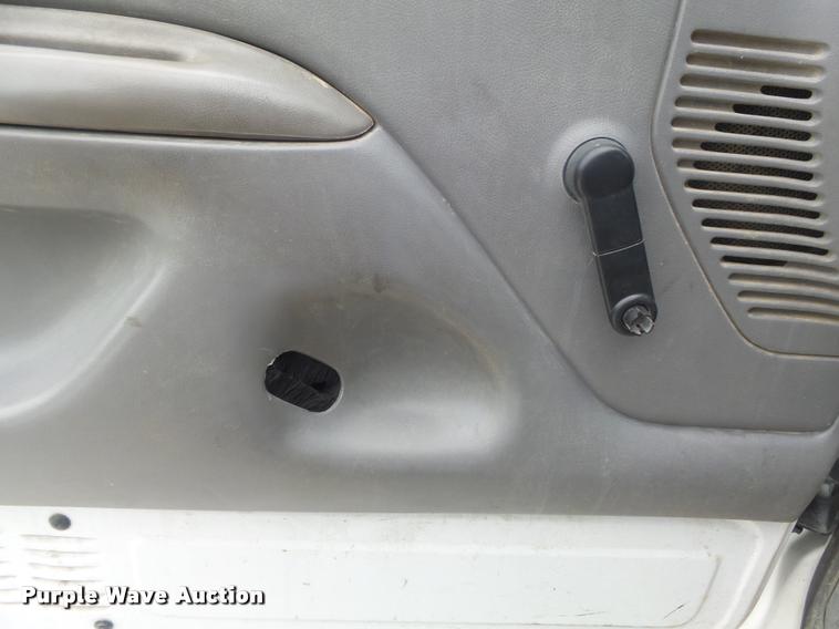 image for item K7587 1997 Ford F350 XL Crew Cab pickup truck