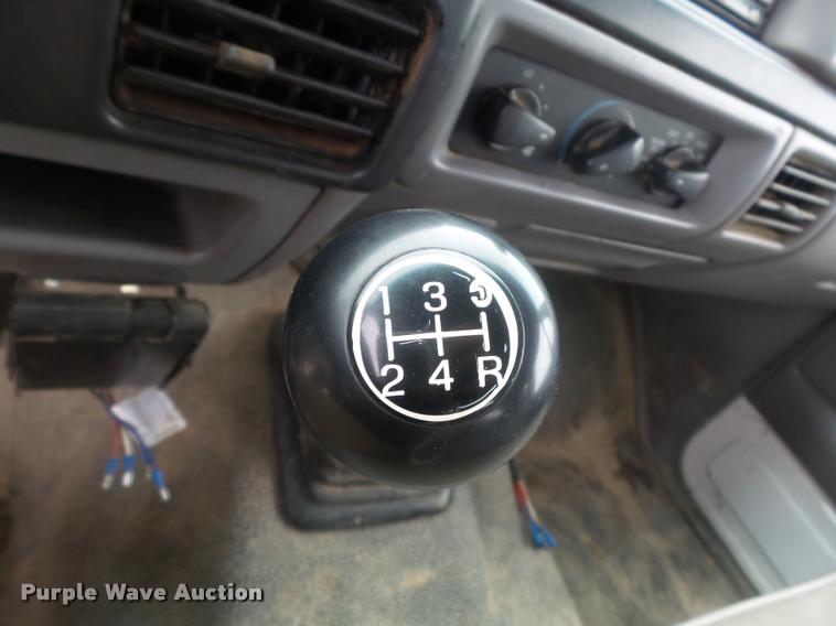 image for item K7587 1997 Ford F350 XL Crew Cab pickup truck