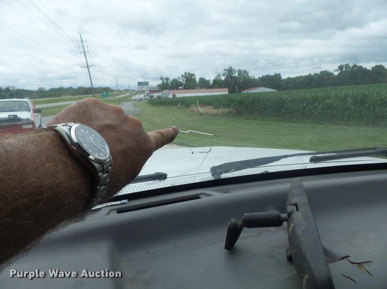 image for item K7587 1997 Ford F350 XL Crew Cab pickup truck