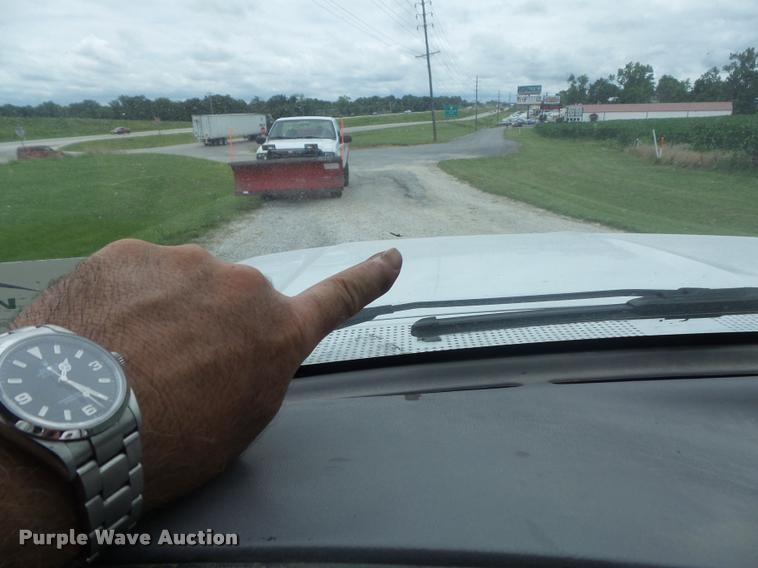 image for item K7587 1997 Ford F350 XL Crew Cab pickup truck