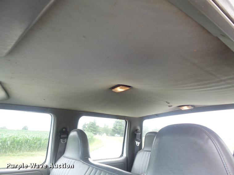 image for item K7587 1997 Ford F350 XL Crew Cab pickup truck