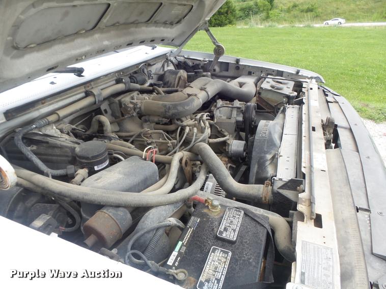 image for item K7587 1997 Ford F350 XL Crew Cab pickup truck