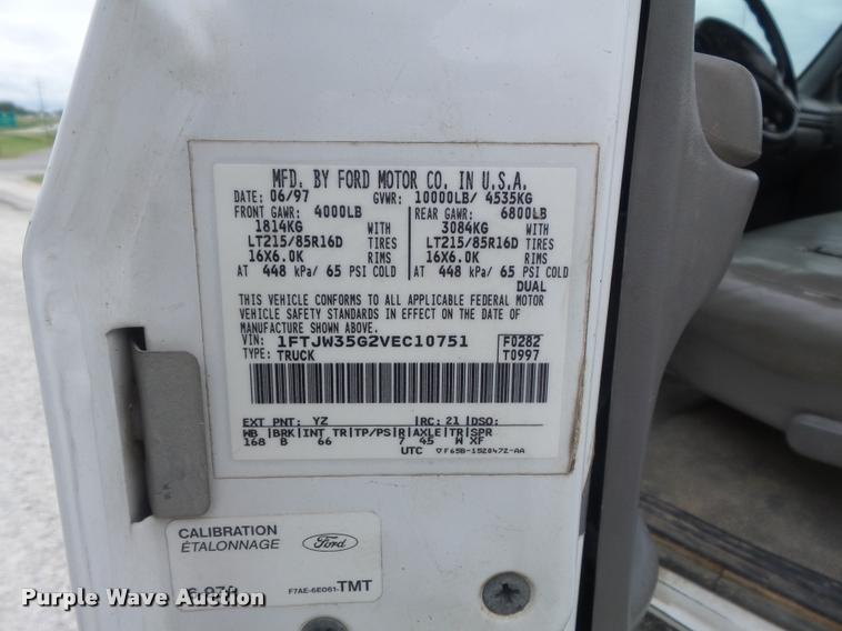 image for item K7587 1997 Ford F350 XL Crew Cab pickup truck