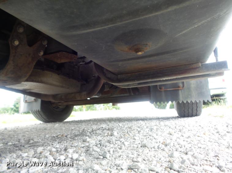 image for item K7591 1994 Isuzu NPR flatbed truck