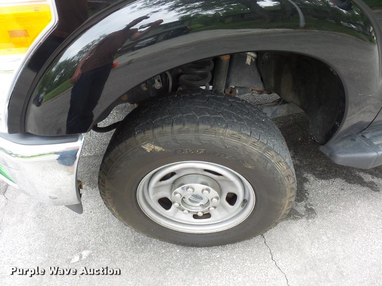 image for item L4722 2013 Ford F350 Super Duty pickup truck