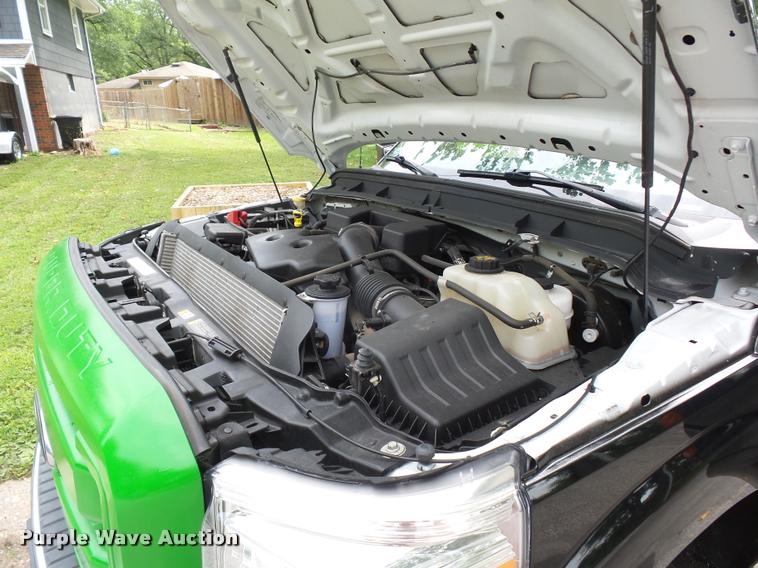 image for item L4722 2013 Ford F350 Super Duty pickup truck