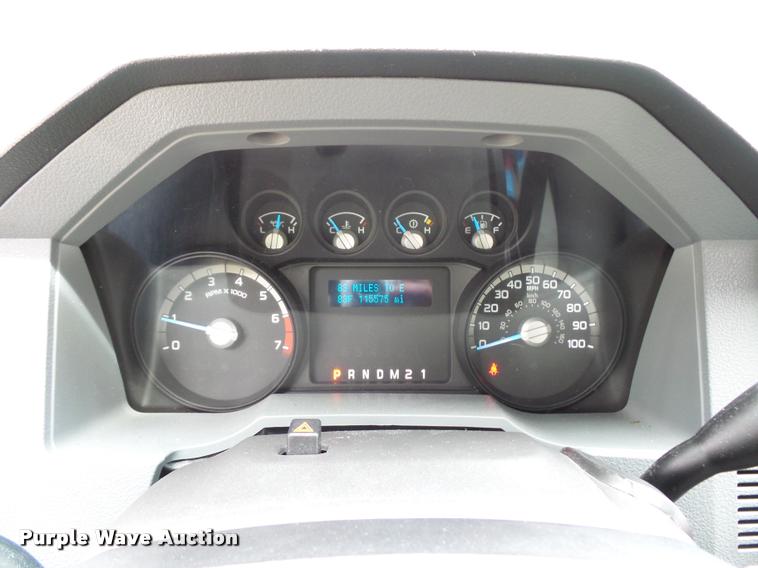 image for item L4722 2013 Ford F350 Super Duty pickup truck