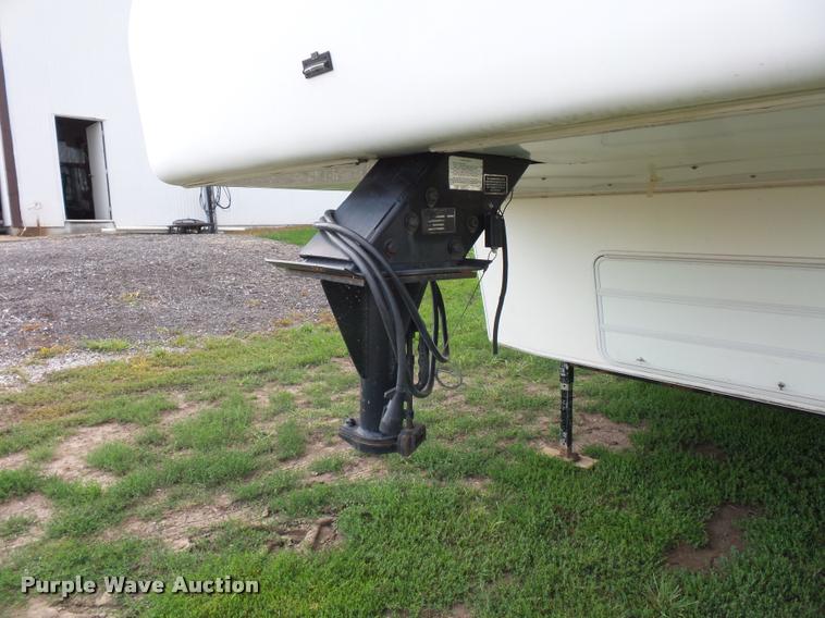 image for item L4724 1997 Carriage Lite series camper