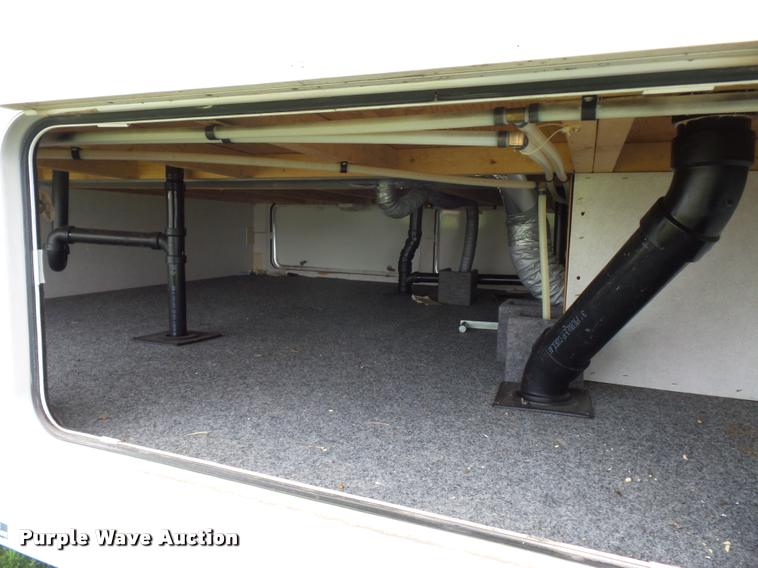 image for item L4724 1997 Carriage Lite series camper