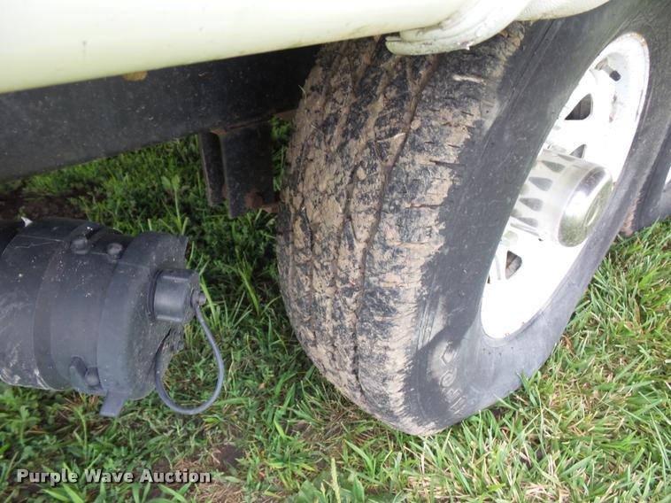 image for item L4724 1997 Carriage Lite series camper