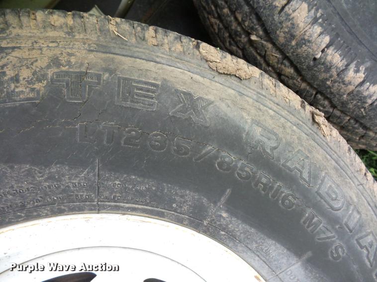 image for item L4724 1997 Carriage Lite series camper