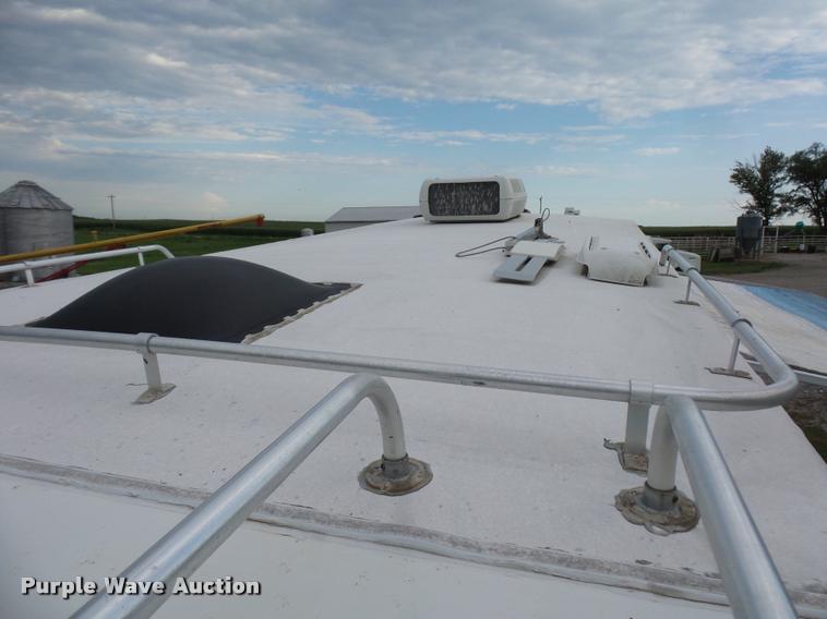 image for item L4724 1997 Carriage Lite series camper