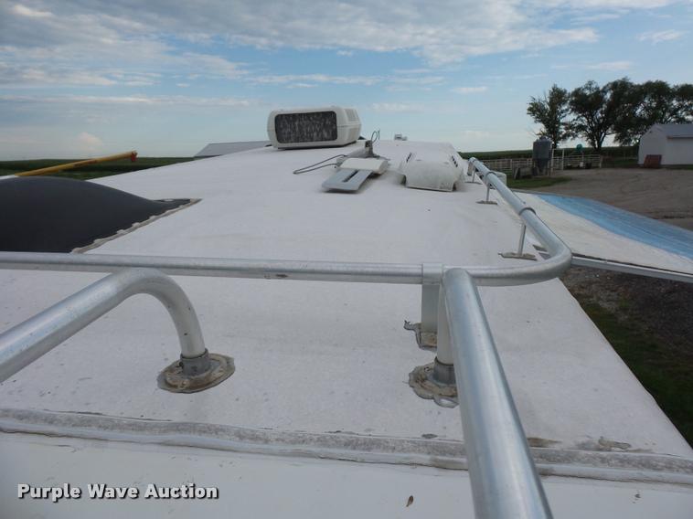 image for item L4724 1997 Carriage Lite series camper